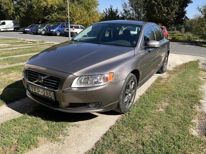 VOLVO S80 2.5 T Summum