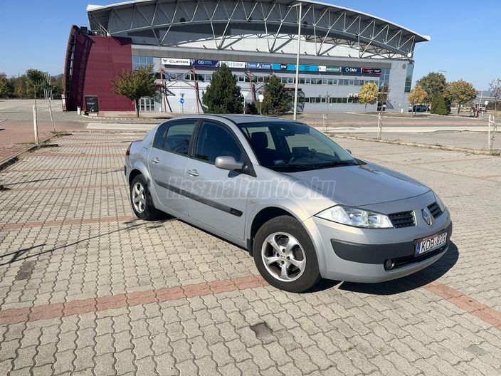 RENAULT MEGANE Limousine 1.5 dCi Azure