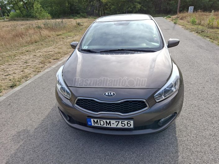 KIA CEE'D 1.4 CVVT LX