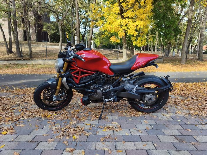 DUCATI MONSTER 1200
