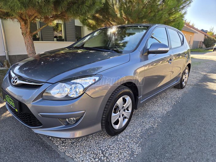 HYUNDAI I30 i30u CW 1.4 DOHC Comfort