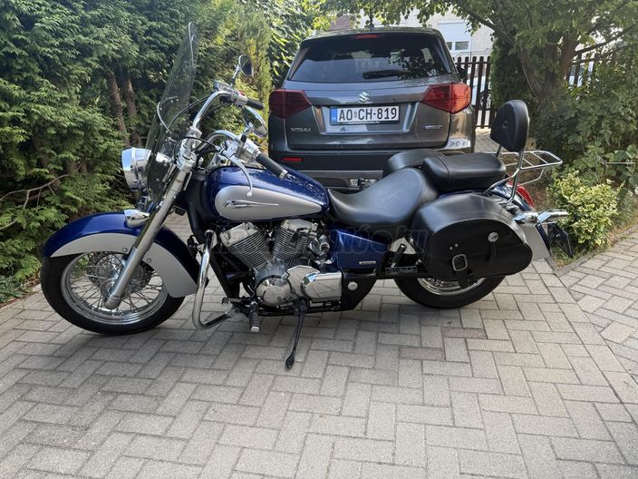 HONDA VT 750