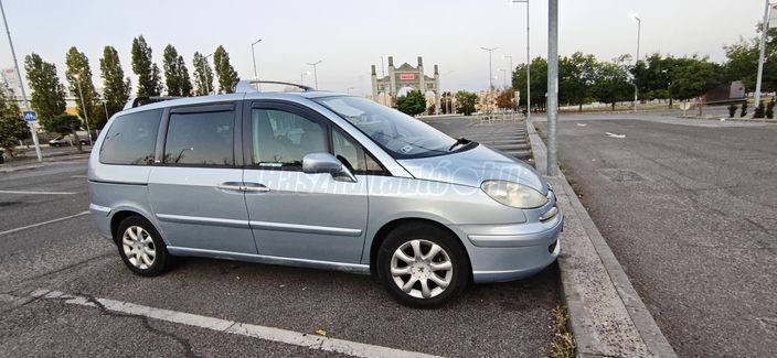 PEUGEOT 807 2.2 HDi Pullman (6 személyes )