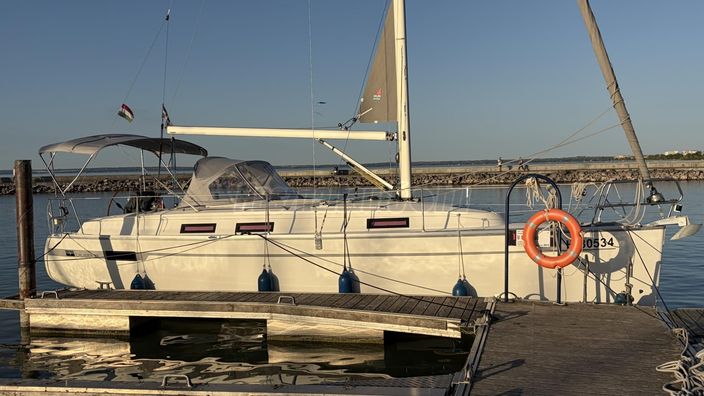 BAVARIA 32 Cruiser