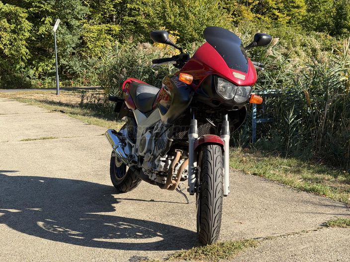 YAMAHA TDM 850