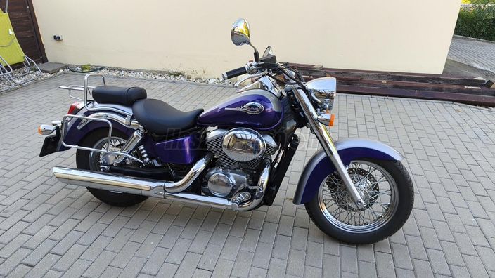 HONDA VT 750