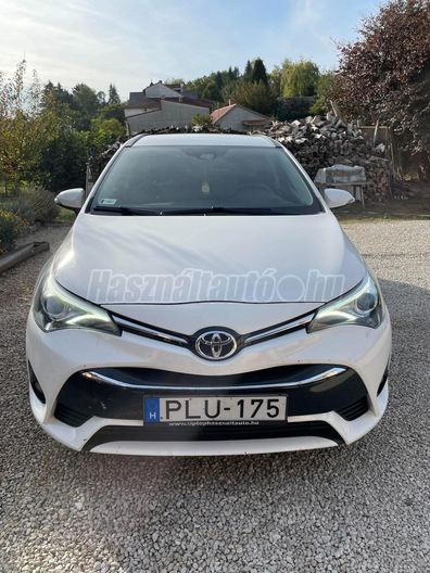 TOYOTA AVENSIS 1.6 D-4D Live Plus