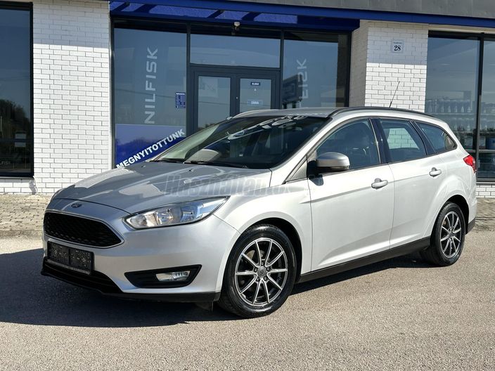 FORD FOCUS 1.5 TDCI Black Edition