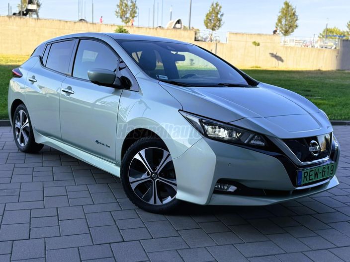 NISSAN LEAF Tekna 40kWh (Automata)