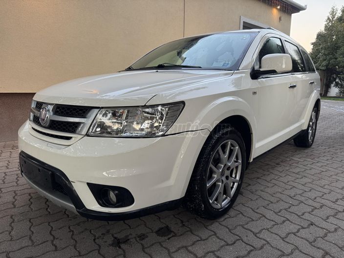 FIAT FREEMONT 2.0 Mjet Urban 4x4 (Automata) (7 személyes )