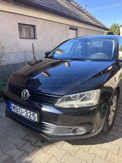 VOLKSWAGEN JETTA VI 1.2 TSI Comfortline