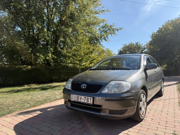 TOYOTA COROLLA Sedan 1.4 Linea Terra