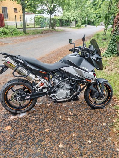 KTM 990 SUPERMOTO