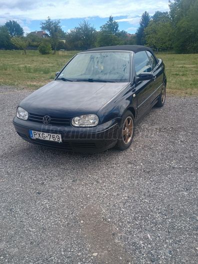 VOLKSWAGEN GOLF IV