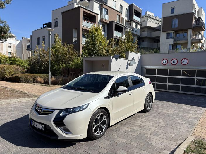 OPEL AMPERA E-Pioneer (Automata)