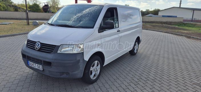 VOLKSWAGEN TRANSPORTER T5 1.9 TDI
