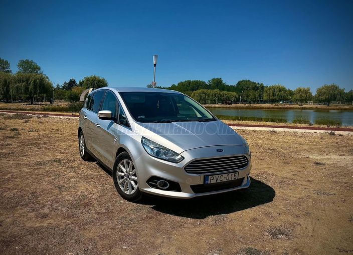 FORD S-MAX 2.0 TDCi Titanium