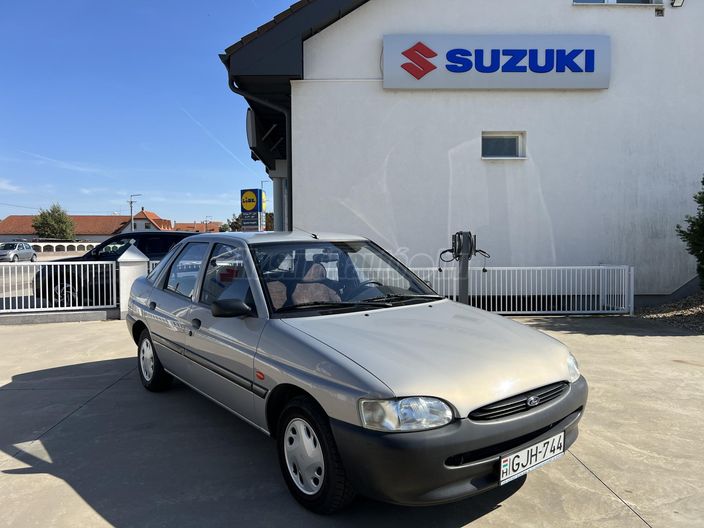 FORD ESCORT 1.3 Club