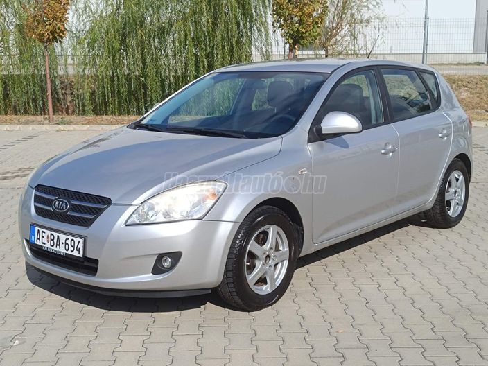 KIA CEE'D 1.4 LX Plus