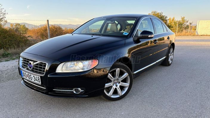 VOLVO S80 2.5 T Momentum Geartronic