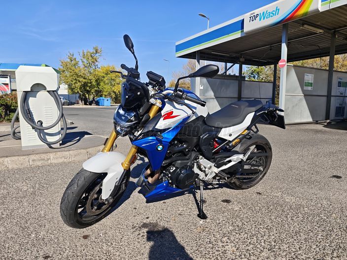 BMW F 900 R