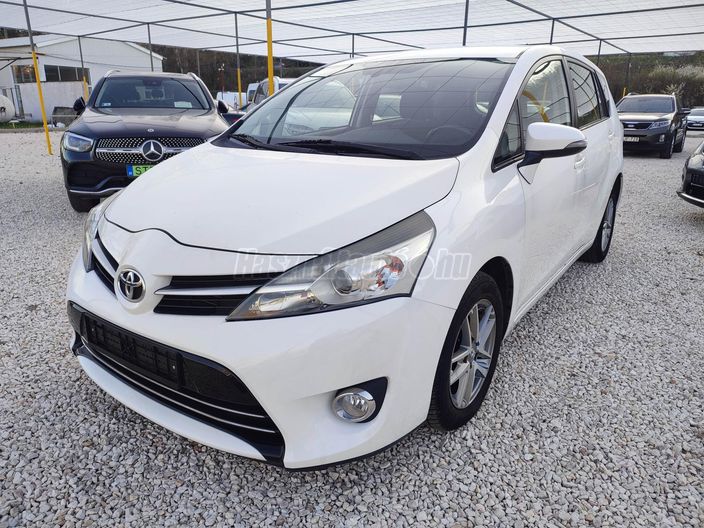 TOYOTA VERSO 1.6 D-4D Active