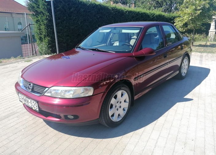 OPEL VECTRA B 1.8 16V Comfort (Automata)