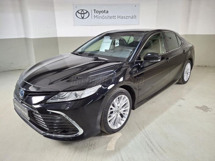 TOYOTA CAMRY 2.5 Hybrid Executive VIP CVT