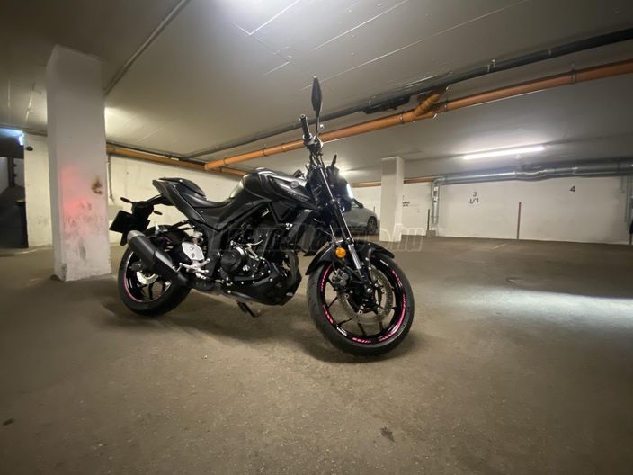 YAMAHA MT-03