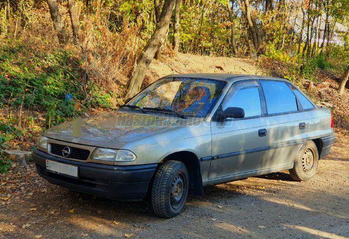 OPEL ASTRA F 1.4 GL