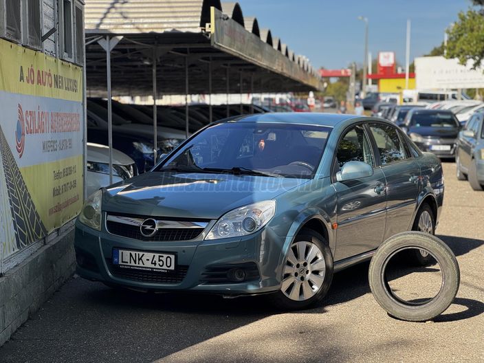 OPEL VECTRA C 1.9 CDTI Cosmo (Automata)