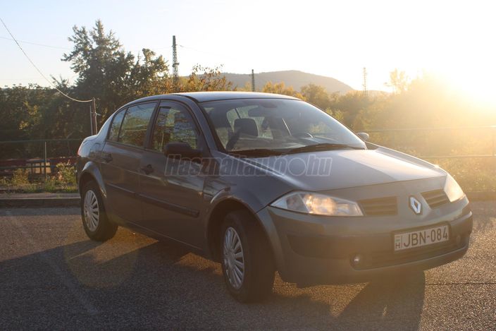 RENAULT MEGANE Limousine 1.4 Authentique Plus