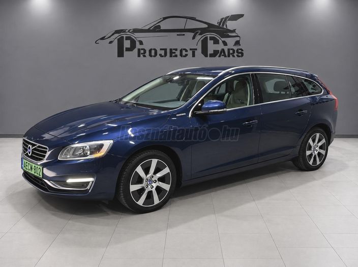 VOLVO V60 2.4 D [D6] PHEV AWD Summum Geartronic