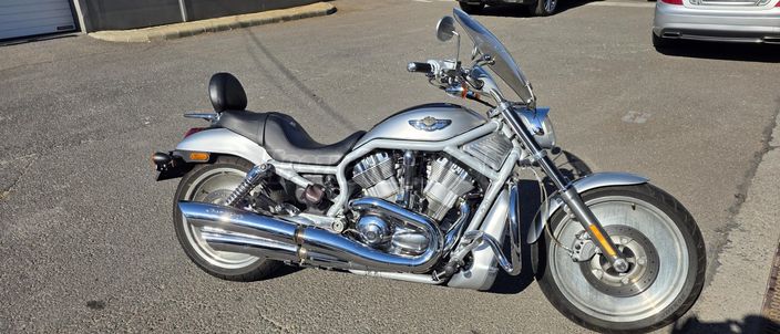 HARLEY-DAVIDSON V-ROD