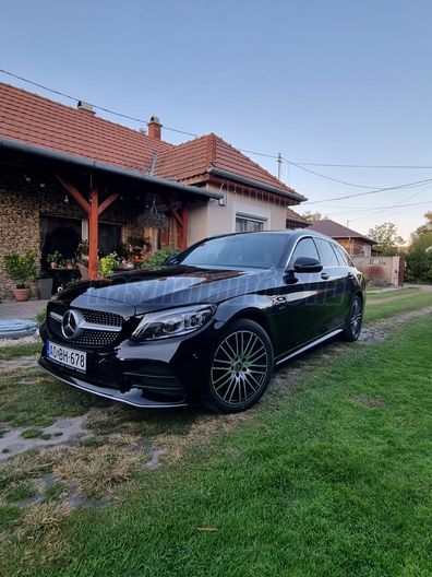 MERCEDES-BENZ C-OSZTÁLY C 300 e EQ Power 9G-TRONIC