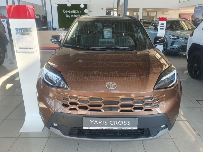 TOYOTA YARIS CROSS 1.5 Hybrid Executive bi-tone Tech AWD e-CVT