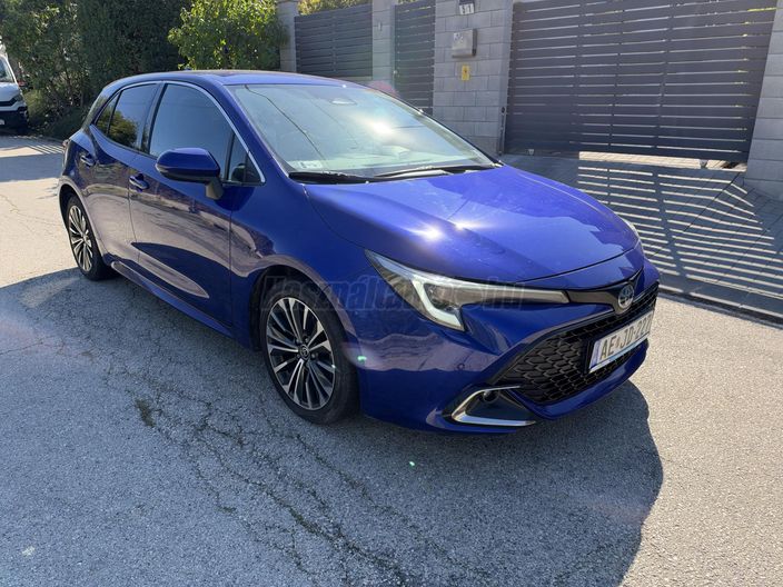 TOYOTA COROLLA 1.8 Hybrid Comfort Style Tech e-CVT