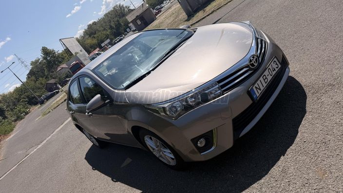 TOYOTA COROLLA Sedan 1.33 Active