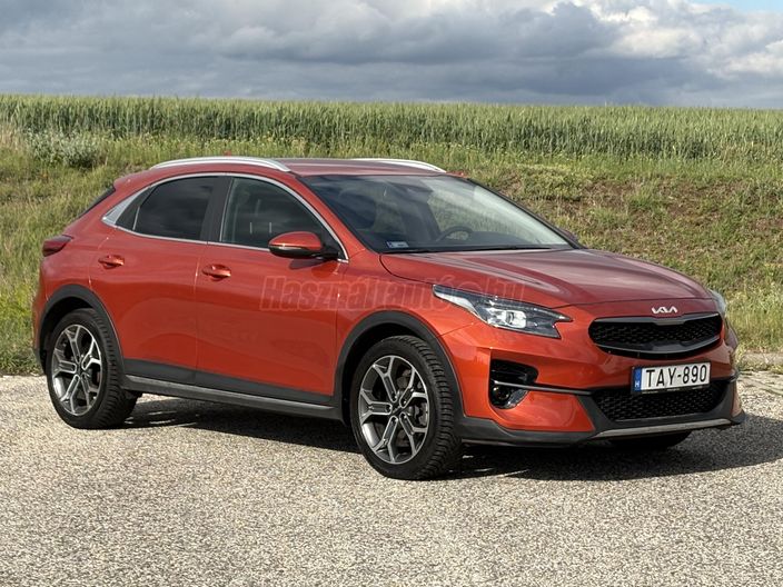 KIA XCEED 1.5 T-GDI Hybrid X-Gold DCT