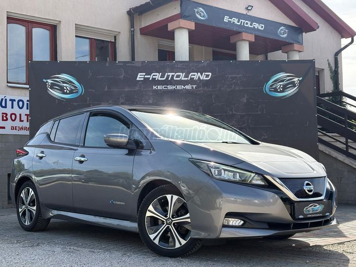 NISSAN LEAF Tekna 40kWh (Automata)