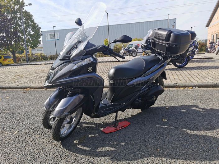 YAMAHA TRICITY 125