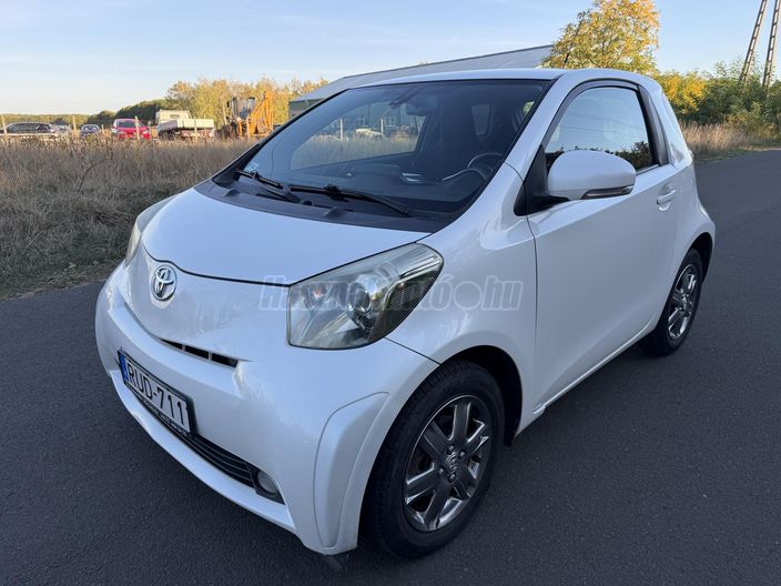 TOYOTA IQ 1.0 Eco