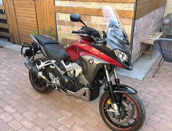 HONDA VFR 800 X