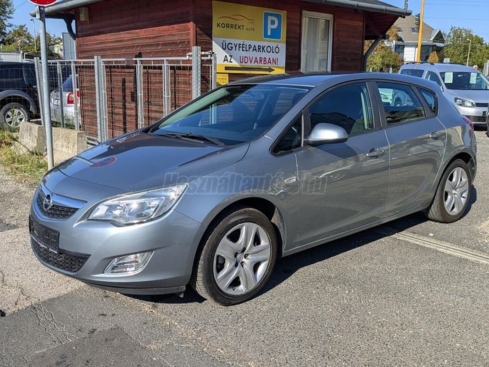 OPEL ASTRA J 1.4 T Enjoy