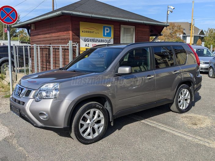 NISSAN X-TRAIL 2.0 dCi SE