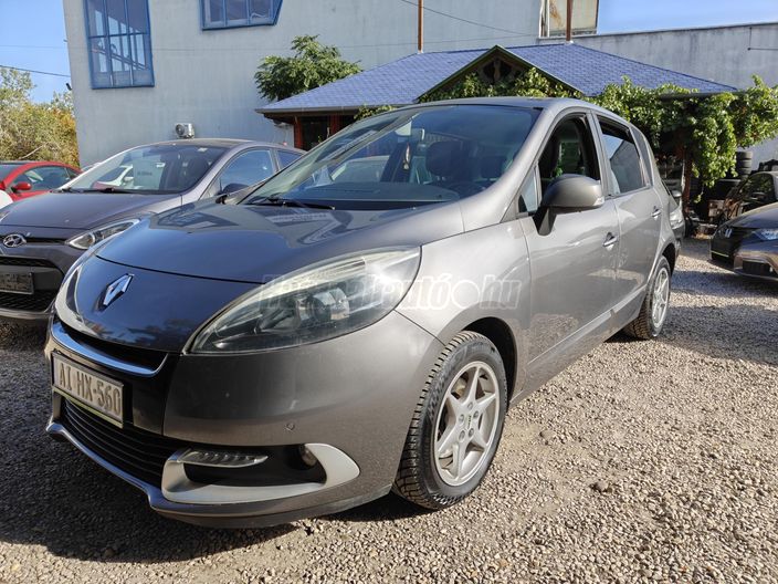 RENAULT SCENIC Grand Scénic 1.5 dCi TomTom