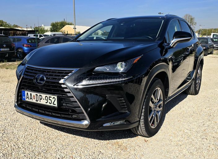 LEXUS NX 300h Elegance Safety CVT