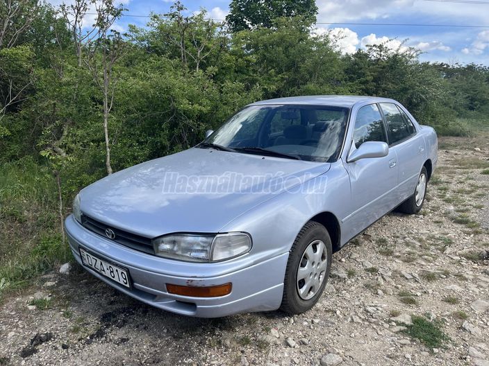 TOYOTA CAMRY 2.2 GL (Automata)