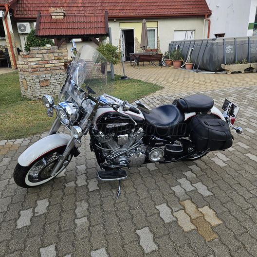 YAMAHA XV 1600 WILD STAR