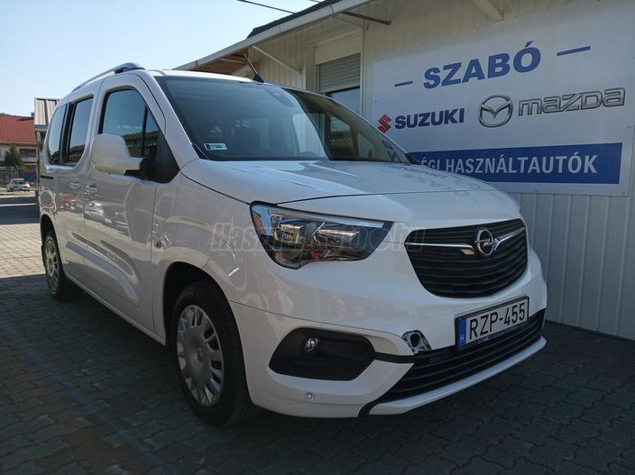 OPEL COMBO Life 1.2 T Innovation (7 személyes )